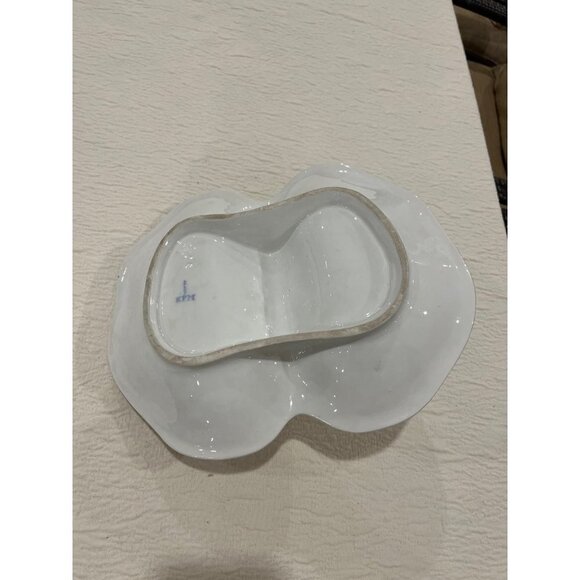 KPM Vintage White Gold Double Handled Bowl - Picture 5 of 5